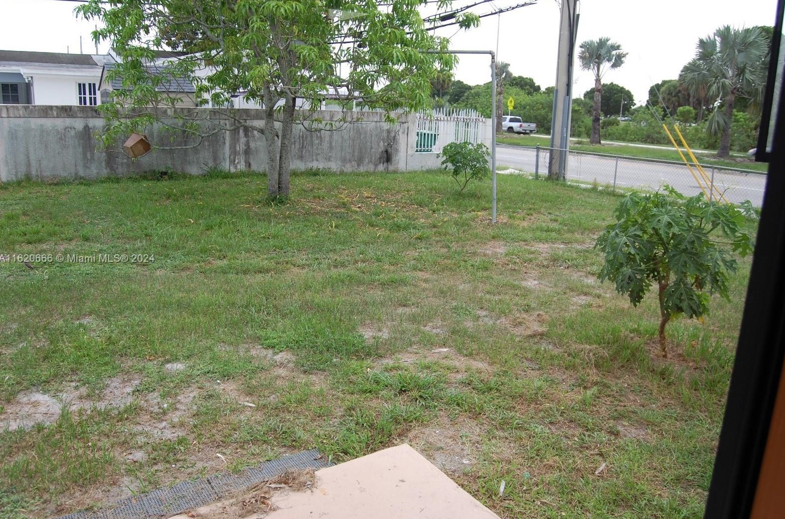 4620 Nw 203rd Terrace, Miami, FL 33055