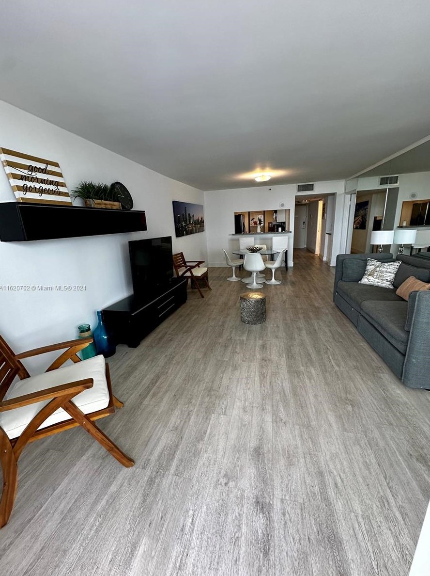 1717 N Bayshore Dr #a-1649, Miami, FL