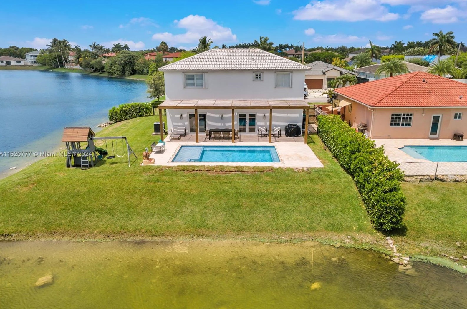 16303 57th St, Miami FL  33193-5639 exterior