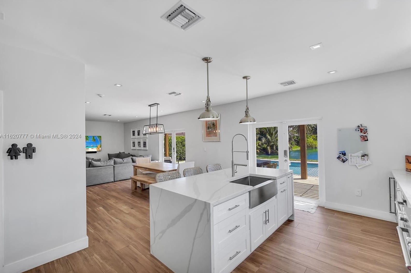 16303 57th St, Miami FL  33193-5639 exterior