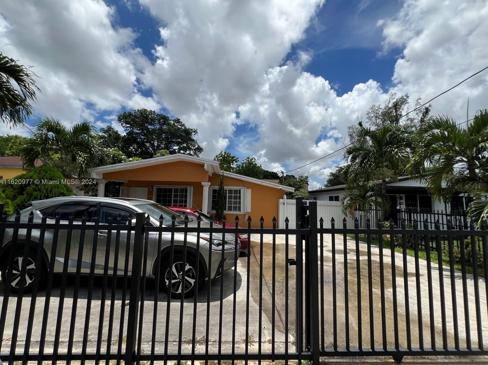 2936 Nw 47th St, Miami, FL 33142