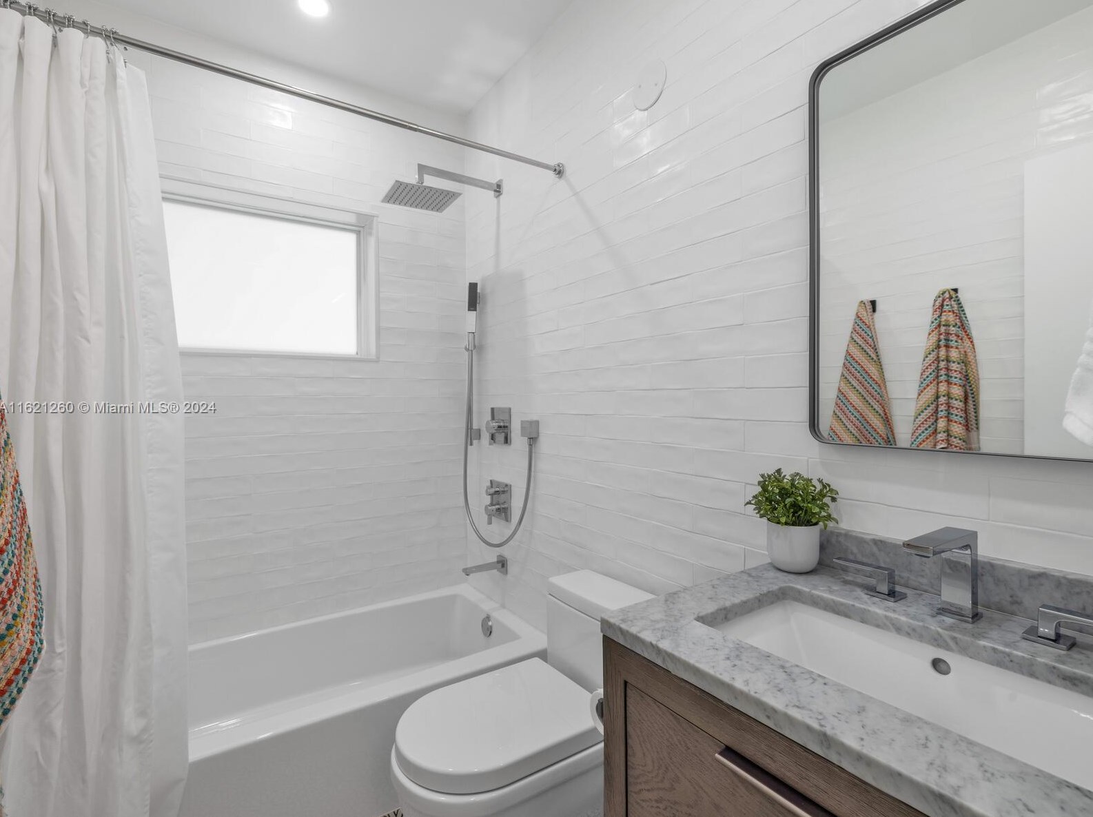 420 94 St, Miami FL 33138-2845 exterior