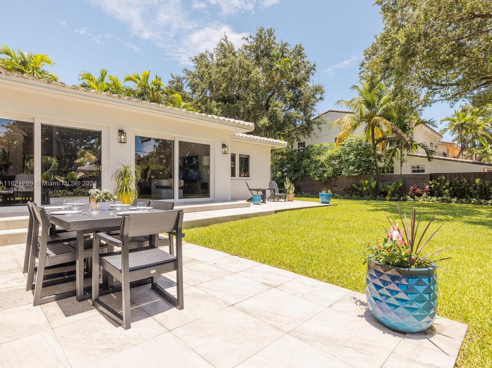 420 94 St, Miami FL 33138-2845 exterior