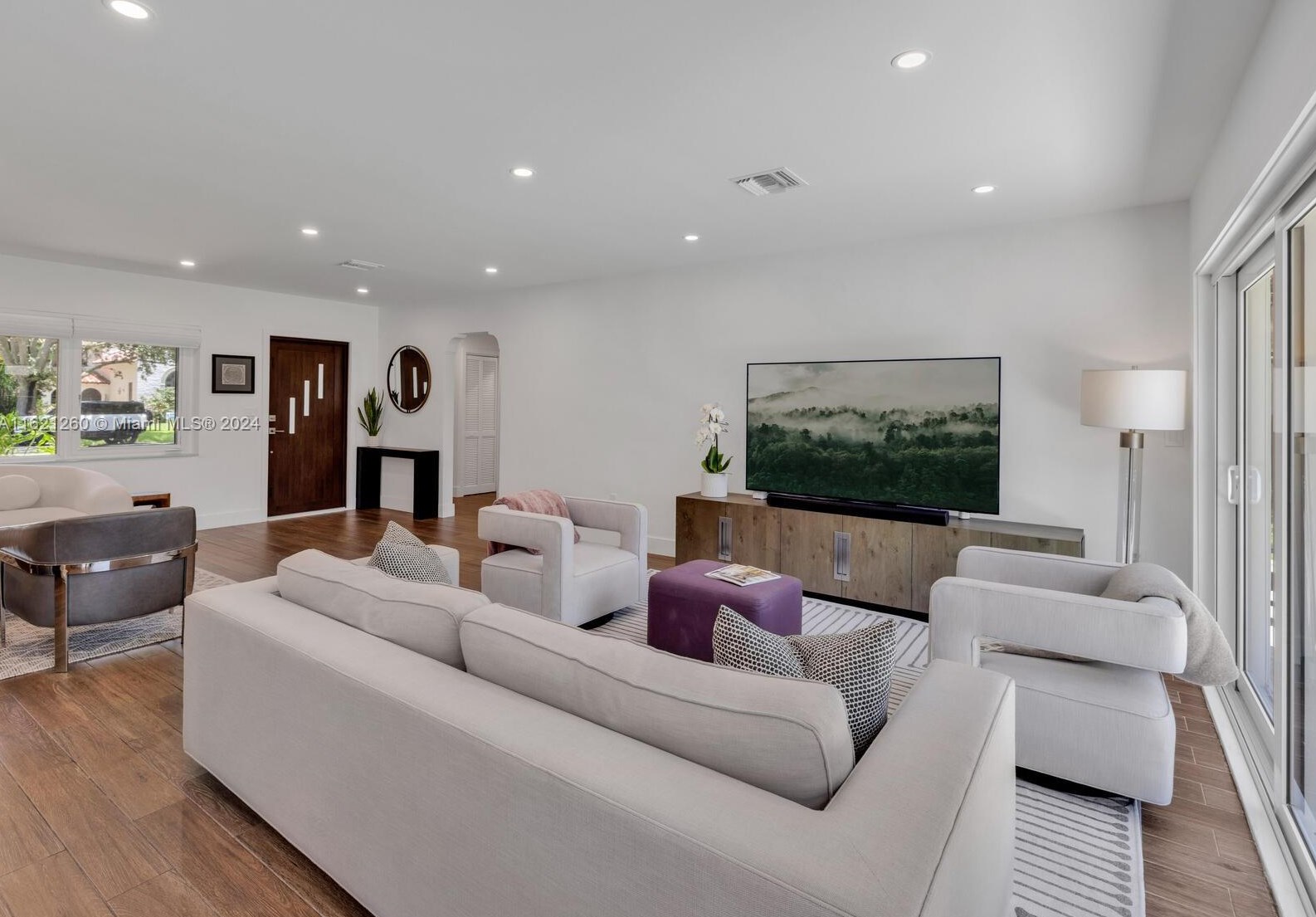 420 94 St, Miami FL 33138-2845 exterior