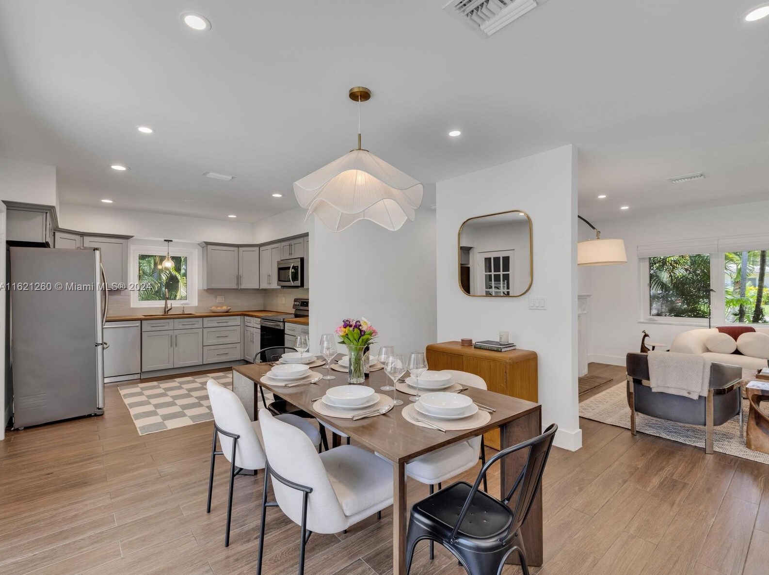 420 94 St, Miami FL 33138-2845 exterior