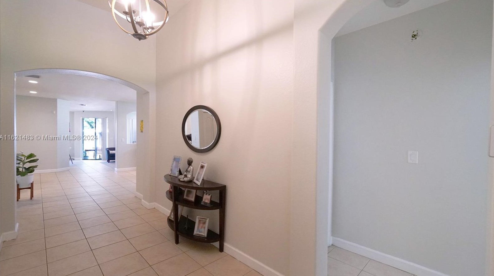 10959 Nw 80th Ln, Miami, FL 33178