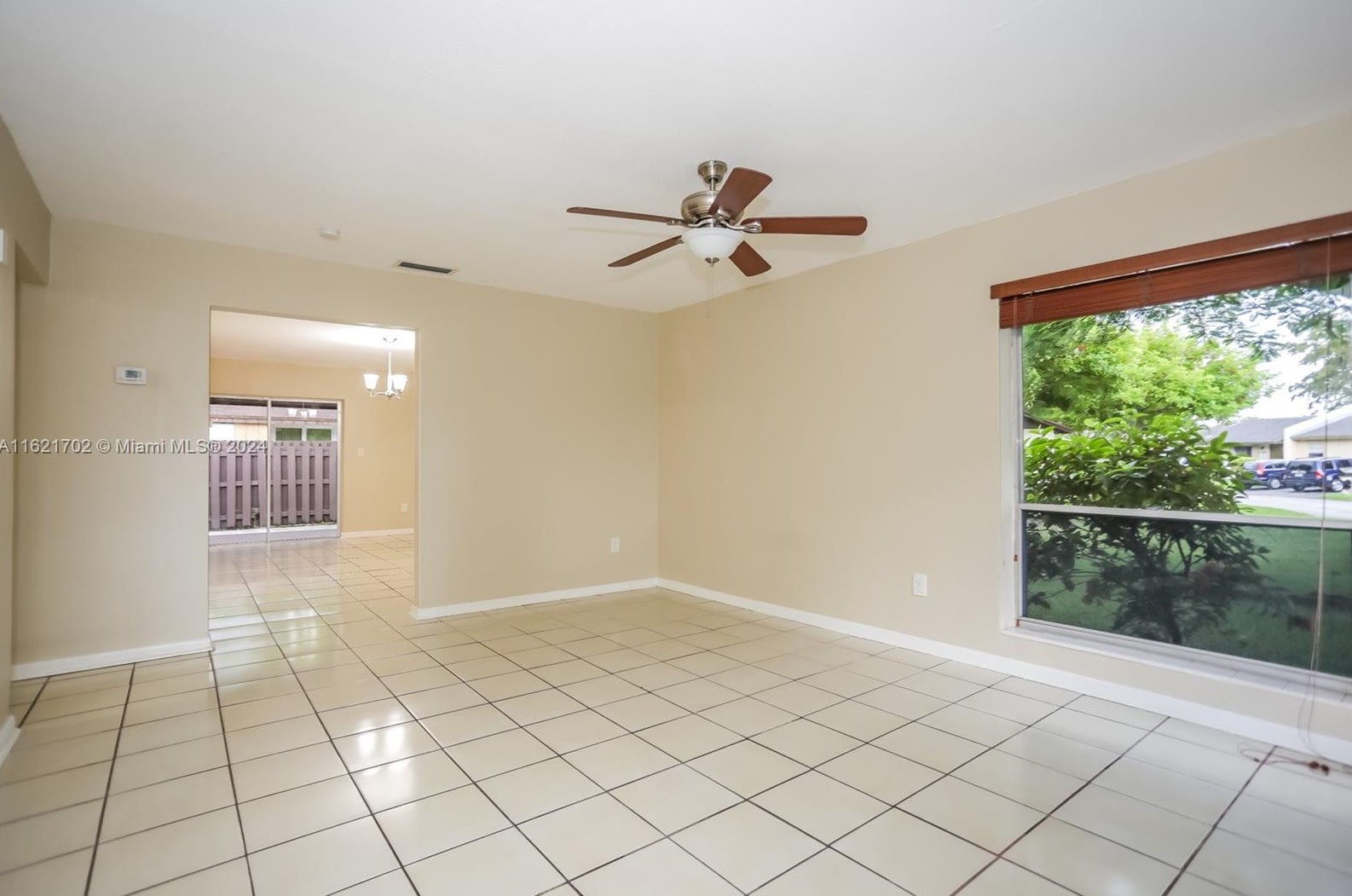 11600 Sw 122nd Pl, Miami, FL 33186