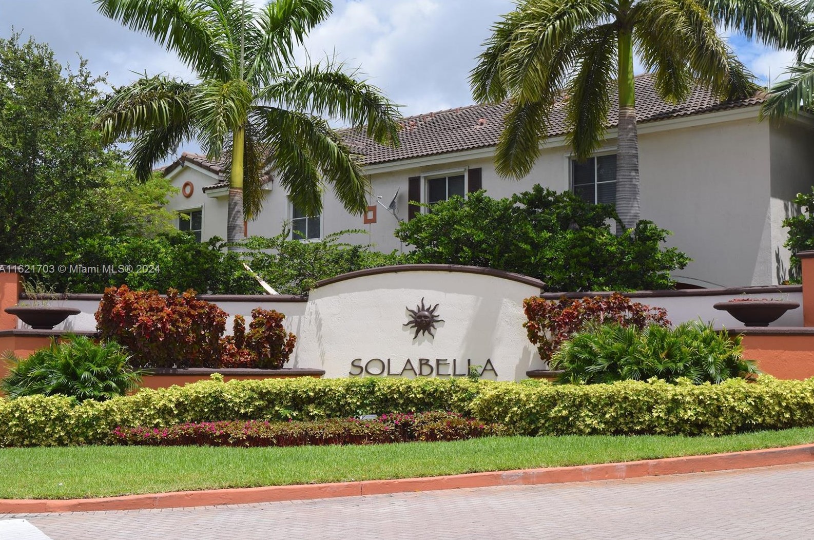 17345 Nw 7th Ave #803, Miami, FL 33169