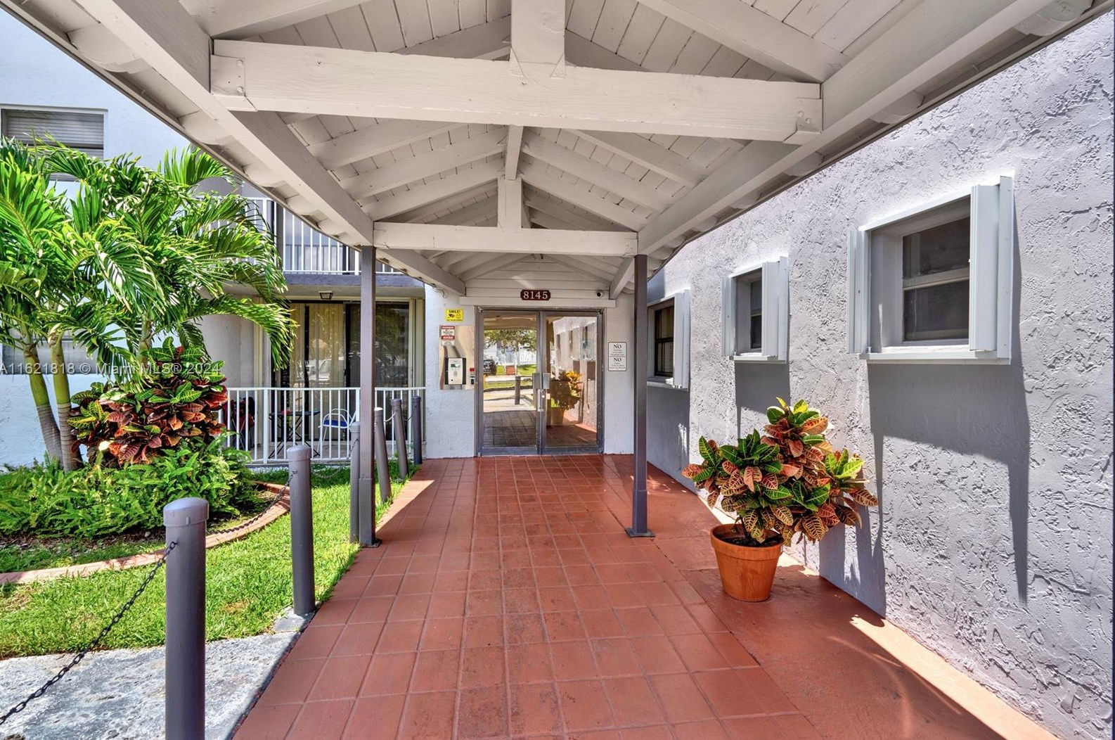 8185 Nw 7th St #311, Miami, FL 33126