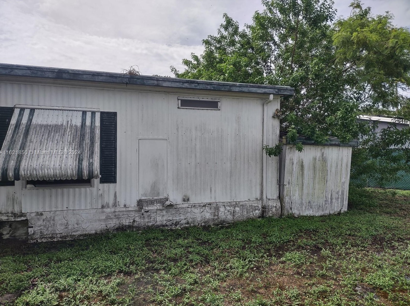 21760 Nw 3rd St, Hollywood, FL 33029