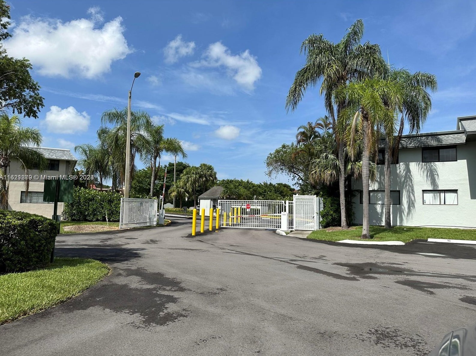 20681 Ne 4th Pl #206, Miami, FL 33179