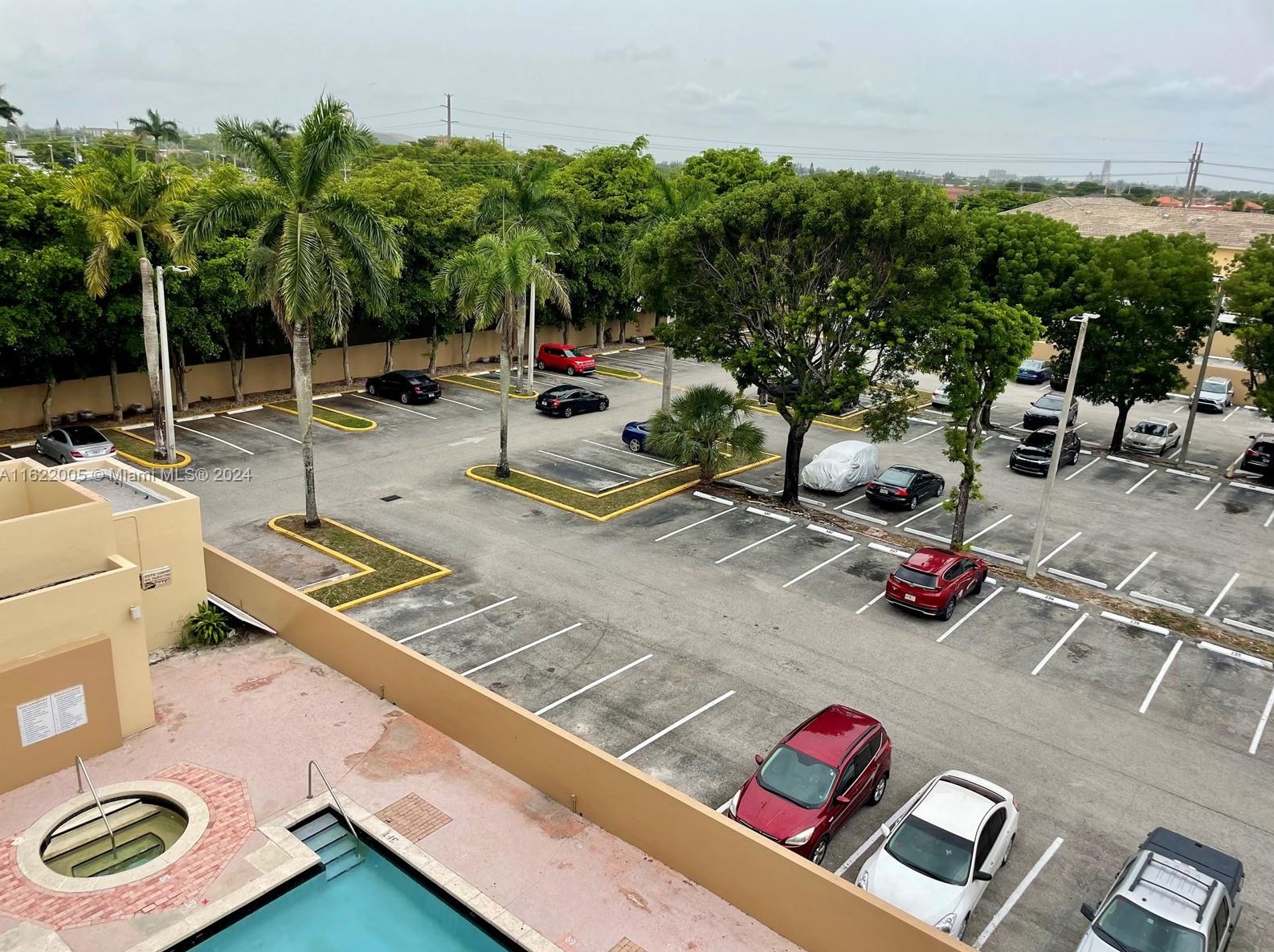 7420 W 20th Ave #436, Hialeah, FL 33016