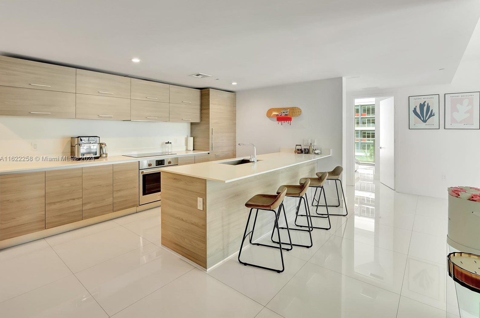 1300 S Miami Ave #1610, Miami, FL 33130