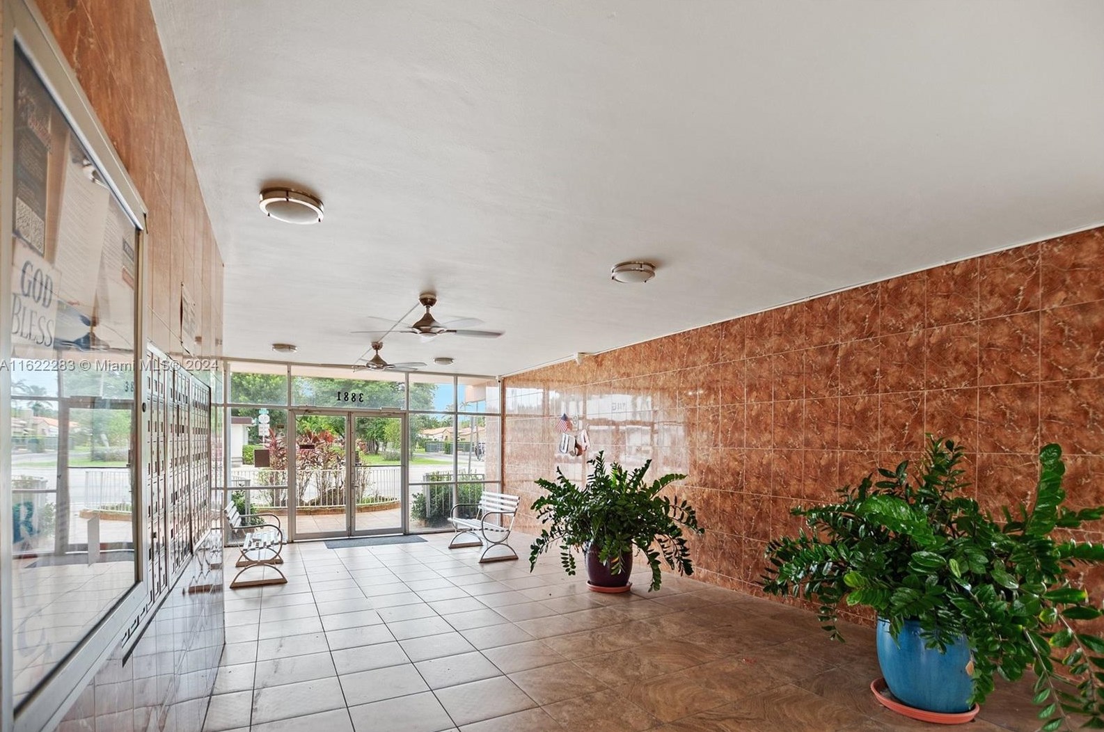 3881 W Flagler St #111, Miami, FL 33134