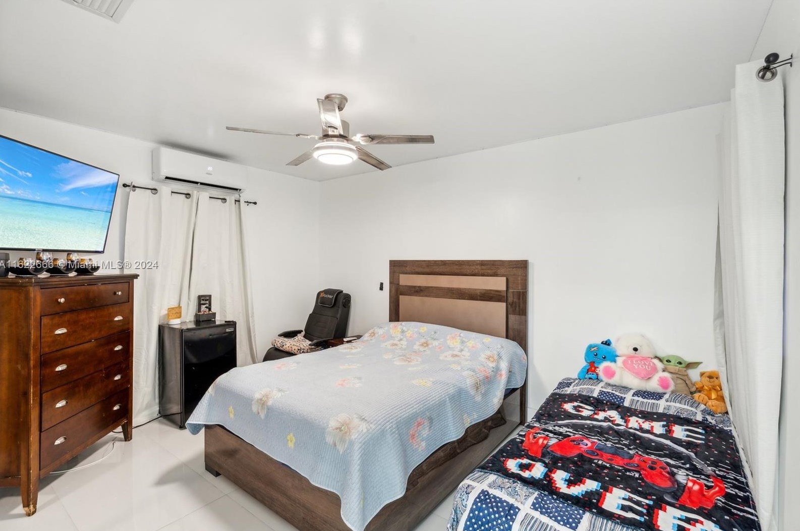 10475 152nd St, Miami FL  33157-1420 exterior