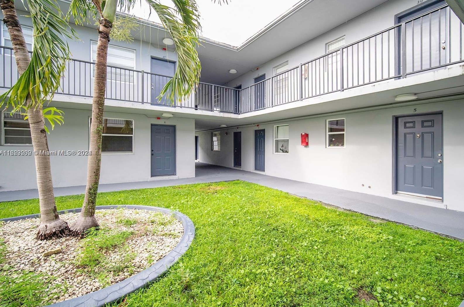 4300 Sw 67th Ave Apt 5, Miami, FL 33155