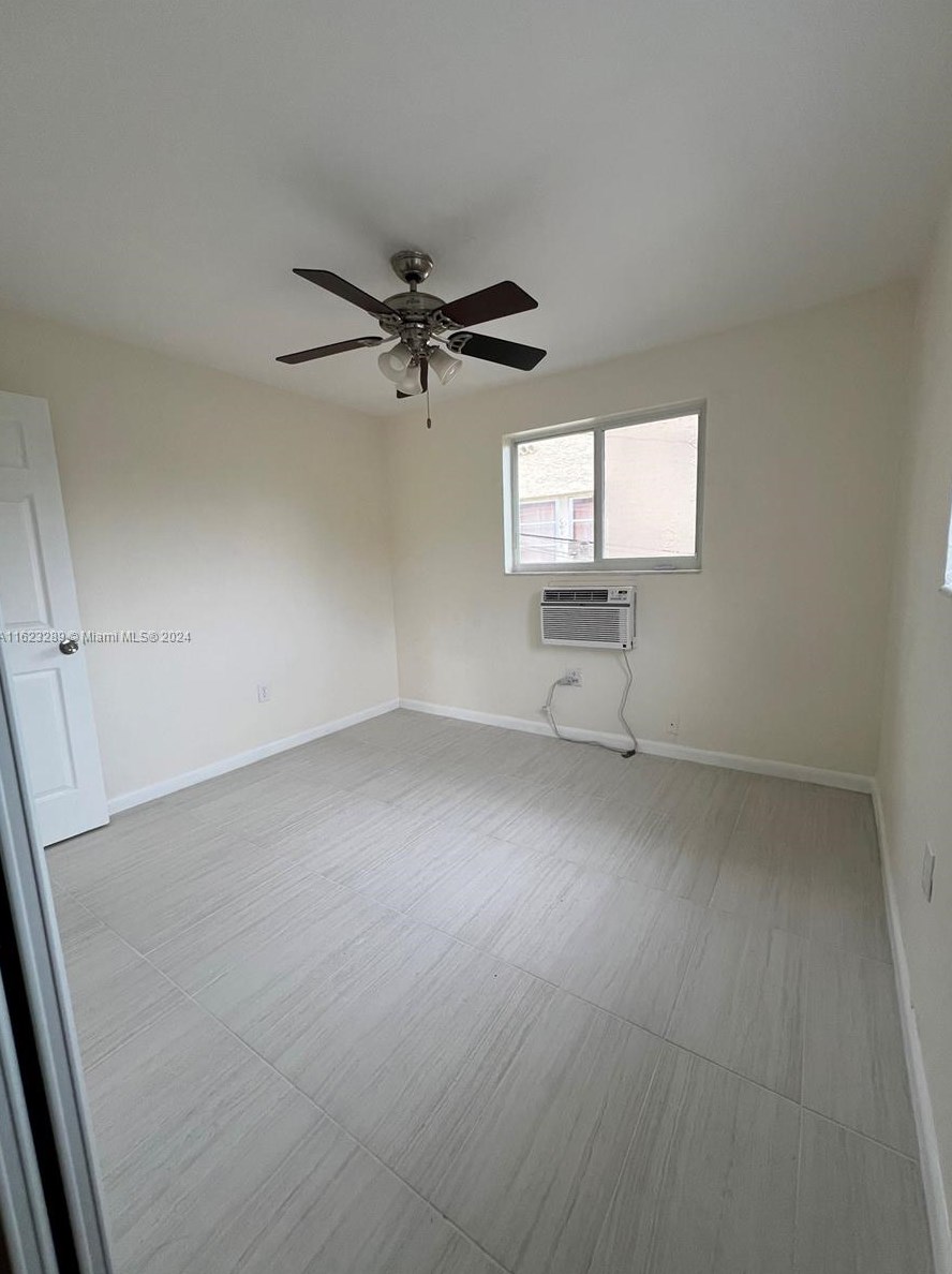 1261 Nw 5th St #6, Miami, FL 33125