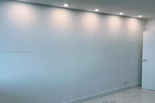 2030 S Ocean Dr, Hallandale Beach, FL 33009 - Photo 32