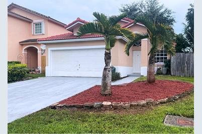 21513 SW 88th Pl, Cutler Bay, FL 33189 - Photo 1