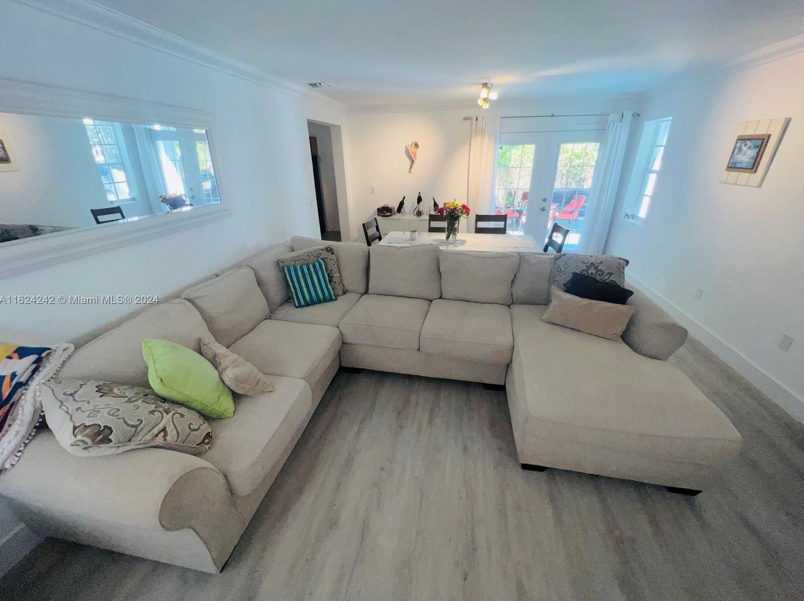 3044 15 St, Miami FL 33125-1924 exterior