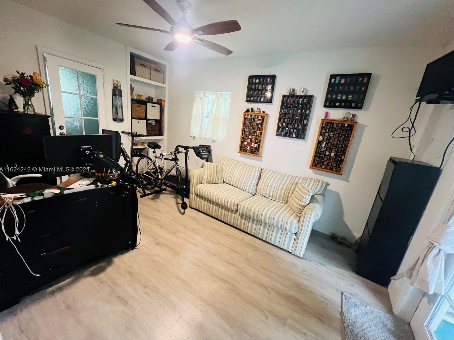 3044 15 St, Miami FL 33125-1924 exterior