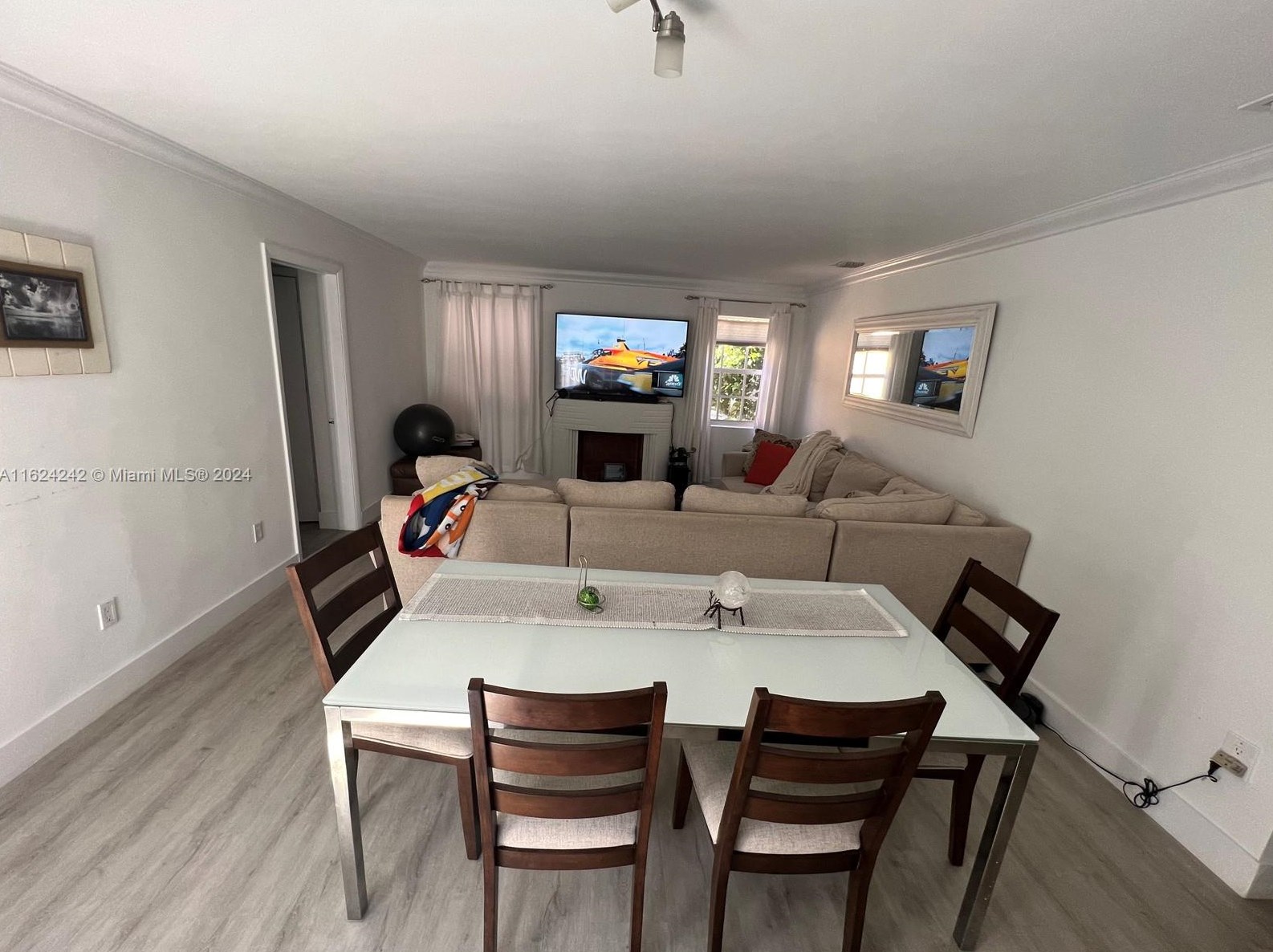 3044 15 St, Miami FL 33125-1924 exterior