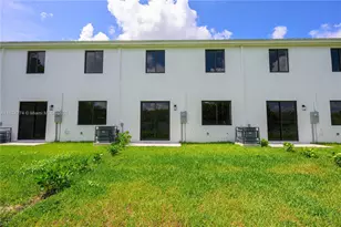 874 SW 1st St, Florida City, FL 33034 - Photo 26