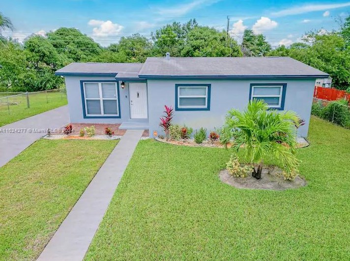 2490 Nw 2nd St, Boynton Beach, FL 33435