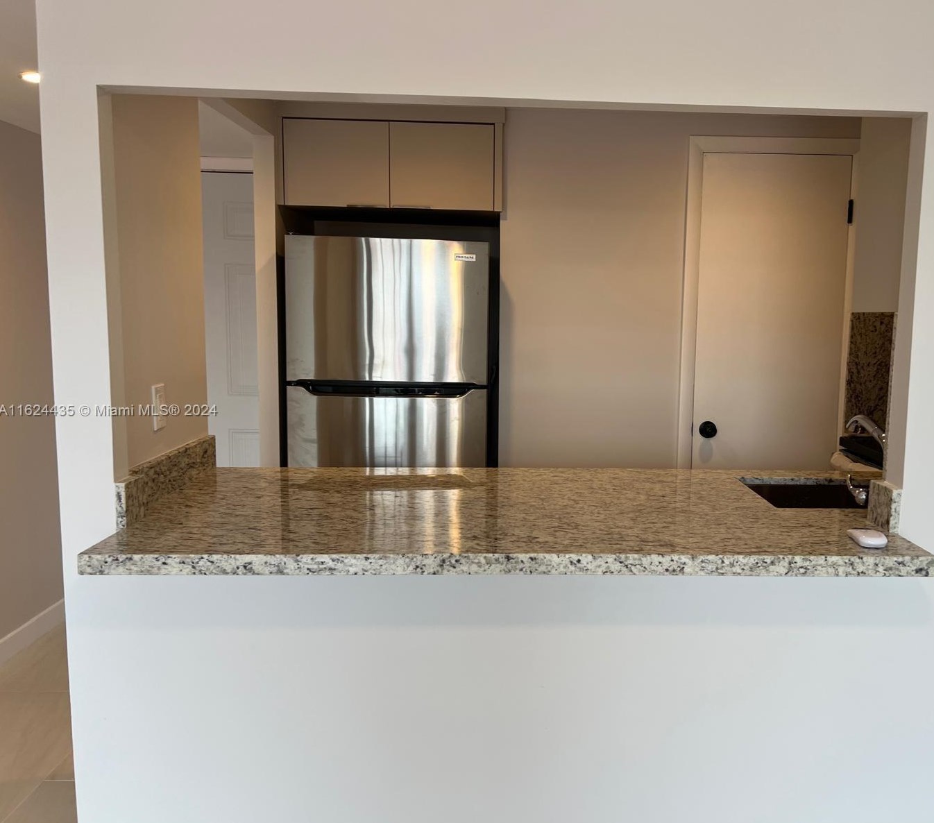 6580 Flagler St, Miami, FL 33144-2942