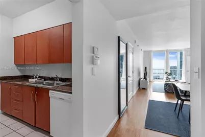 1200 Brickell Bay Dr #4209, Miami, FL 33131 - Photo 28