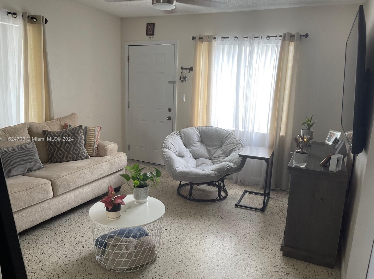 928 Sw 30th Ave #12, Miami, FL 33135