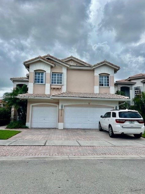 7230 109th Ct, Miami, FL 33178-3763