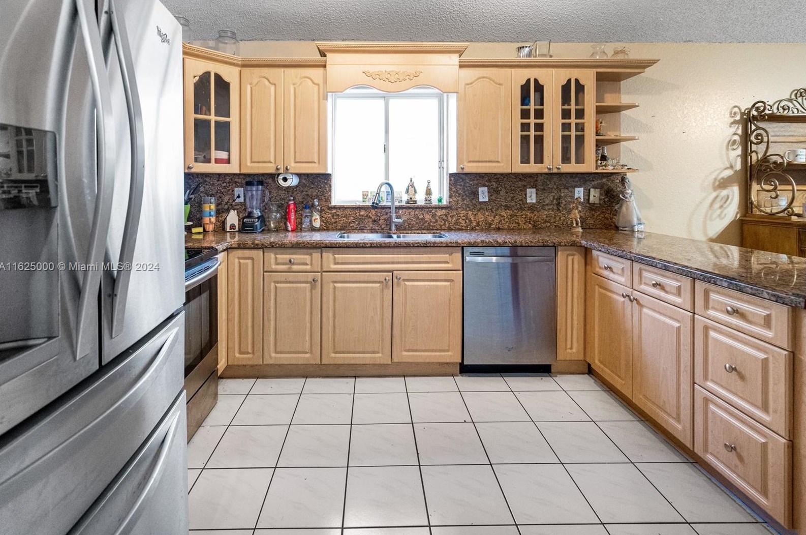 3583 72nd St, Hialeah FL  33018-1711 exterior