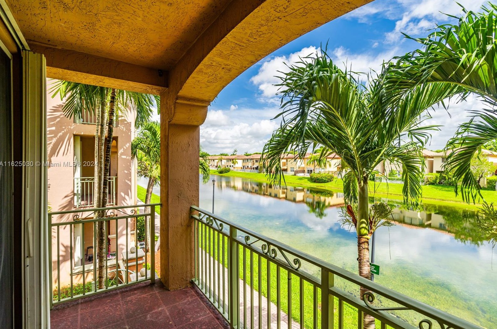 6700 Nw 114th Ave Apt 925, Miami, FL 33178