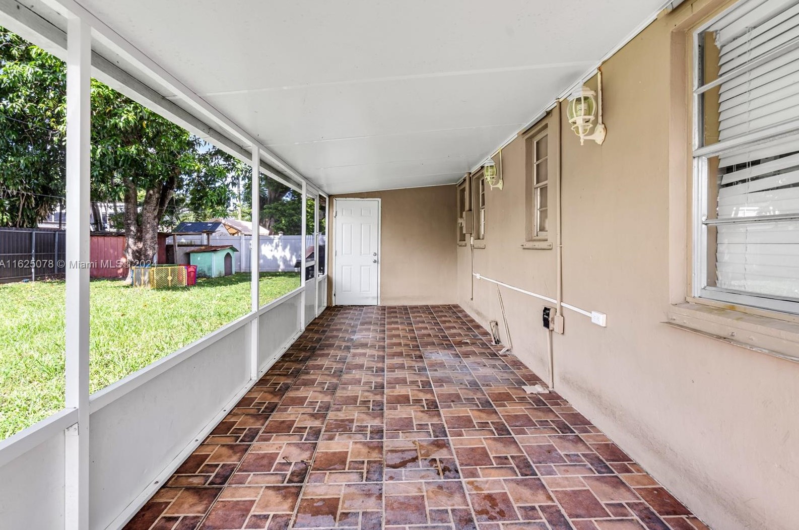 7370 33 St, Miami FL  33155-3603 exterior