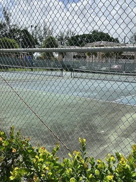 7440 Miami Lakes Dr, Hialeah FL  33014-7808 exterior