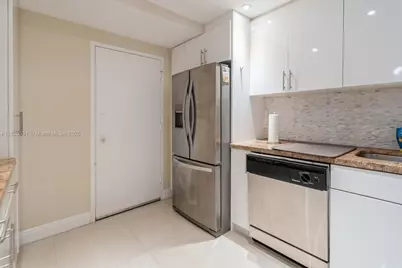 4400 Hillcrest Dr #916B, Hollywood, FL 33021 - Photo 18