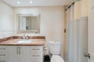 4400 Hillcrest Dr, Hollywood, FL 33021 - Photo 6