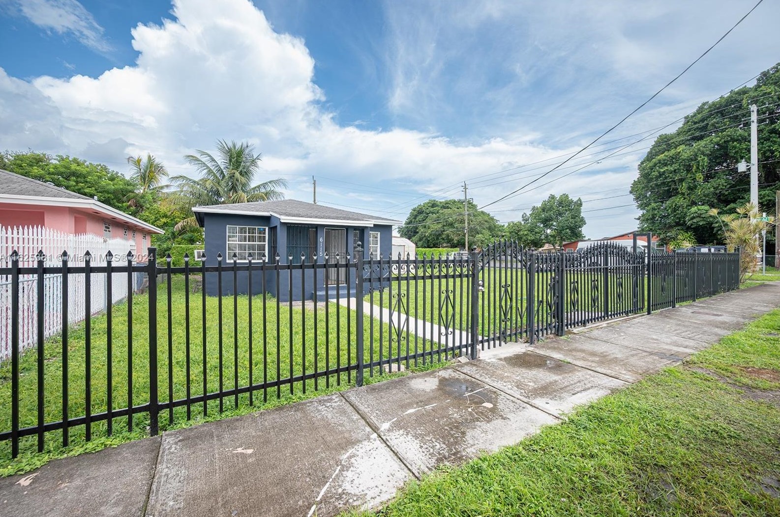 6115 30th Ave, Miami, FL 33142-2229