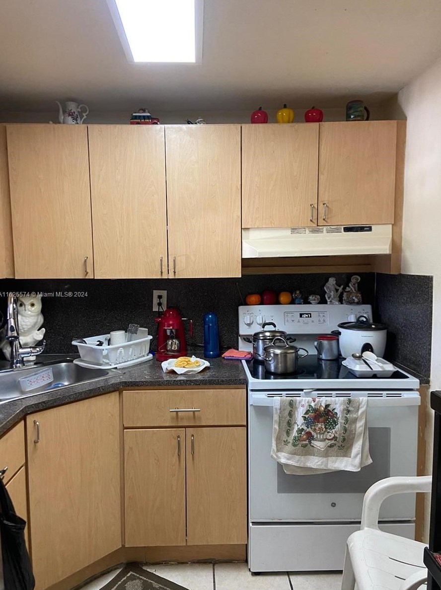 801 Nw 47th Ave #504w, Miami, FL 33126