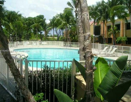 7959 104th St, Miami, FL 33156-3631