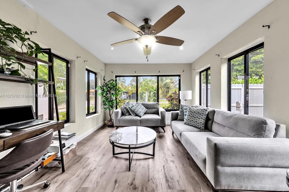 130 127th St, Miami FL 33161-5177 exterior