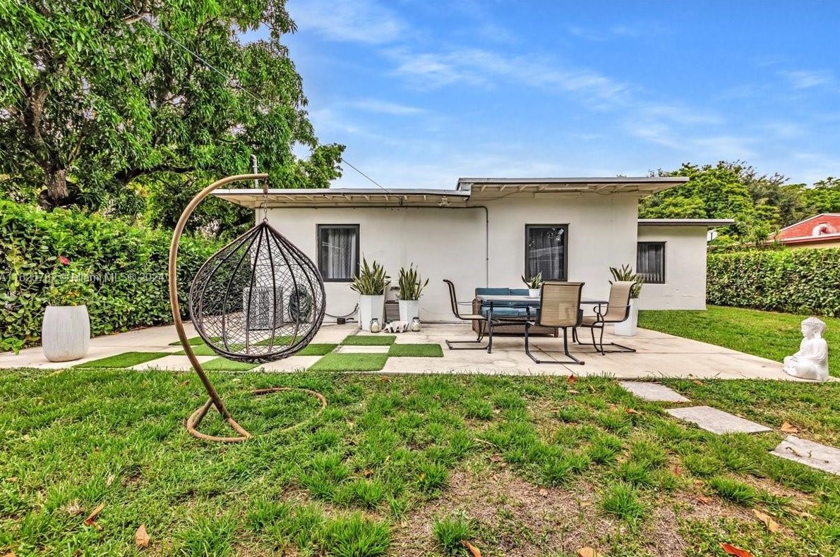 130 127th St, Miami FL 33161-5177 exterior