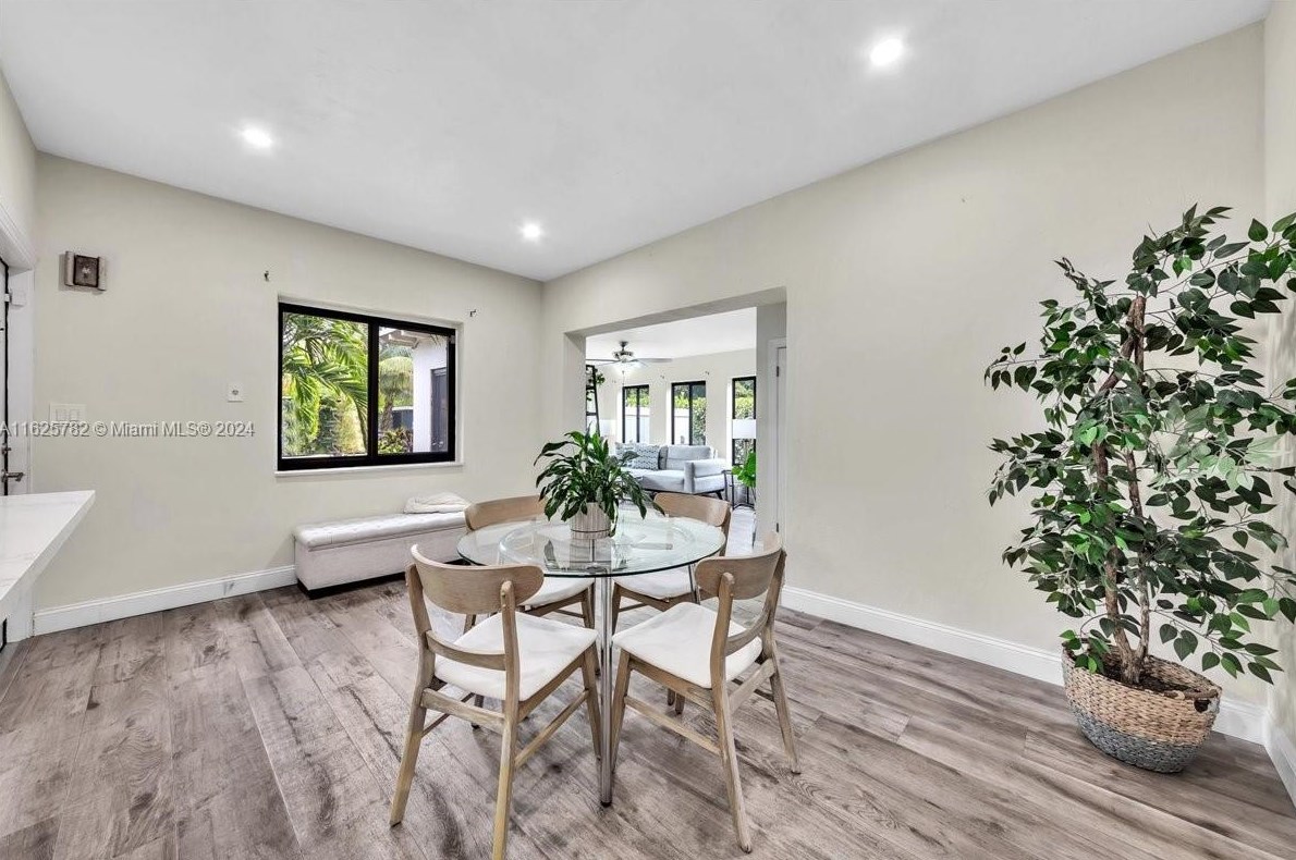 130 127th St, Miami FL 33161-5177 exterior