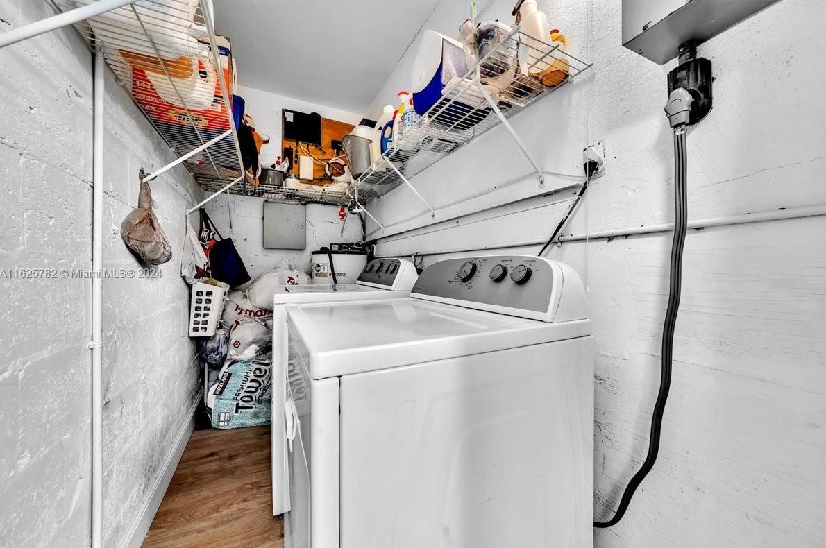 130 127th St, Miami FL 33161-5177 exterior