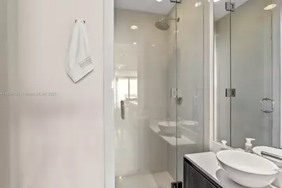480 NE 31st St #1005, Miami, FL 33137 - Photo 10