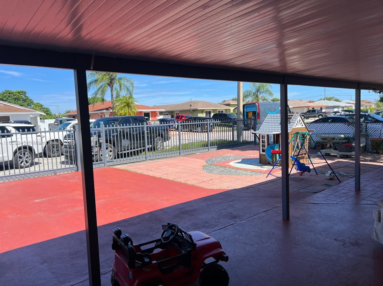 19204 33rd Ave, Miami, FL 33056-7405