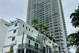 600 NE 27th St, Miami, FL 33137 - Photo 1
