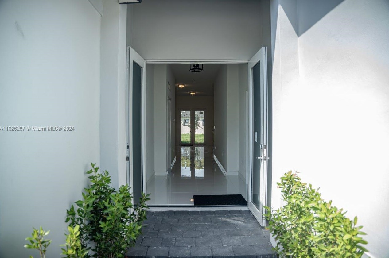 22420 124th Ct, Miami, FL 33170-6312