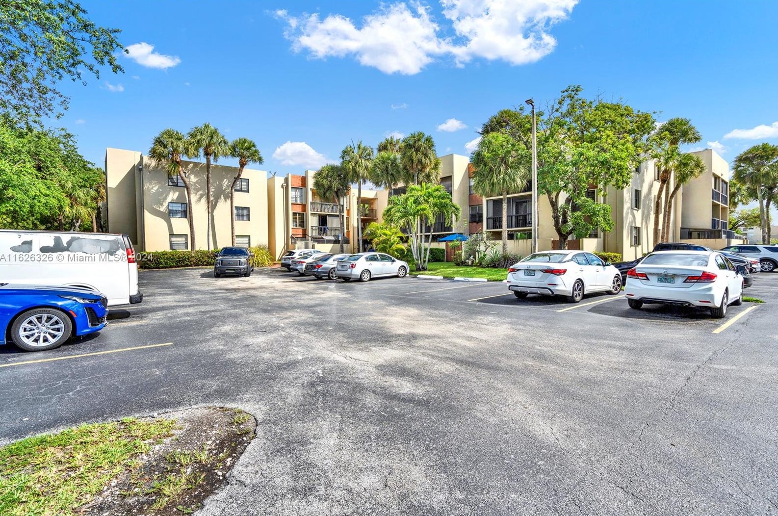 10875 Sw 112th Ave #111, Miami, FL 33176